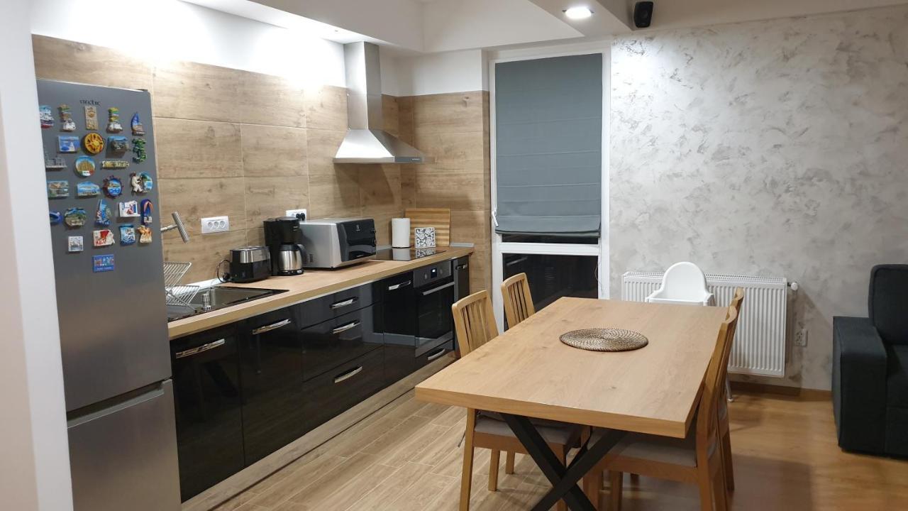 Criss Apartament Sinaia Esterno foto