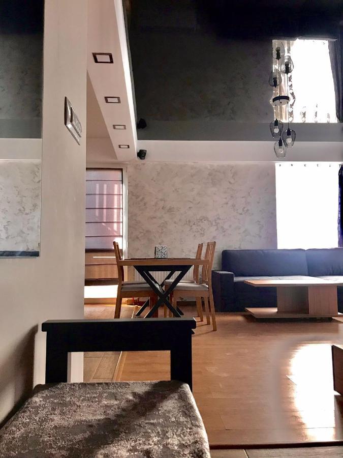 Criss Apartament Sinaia Esterno foto