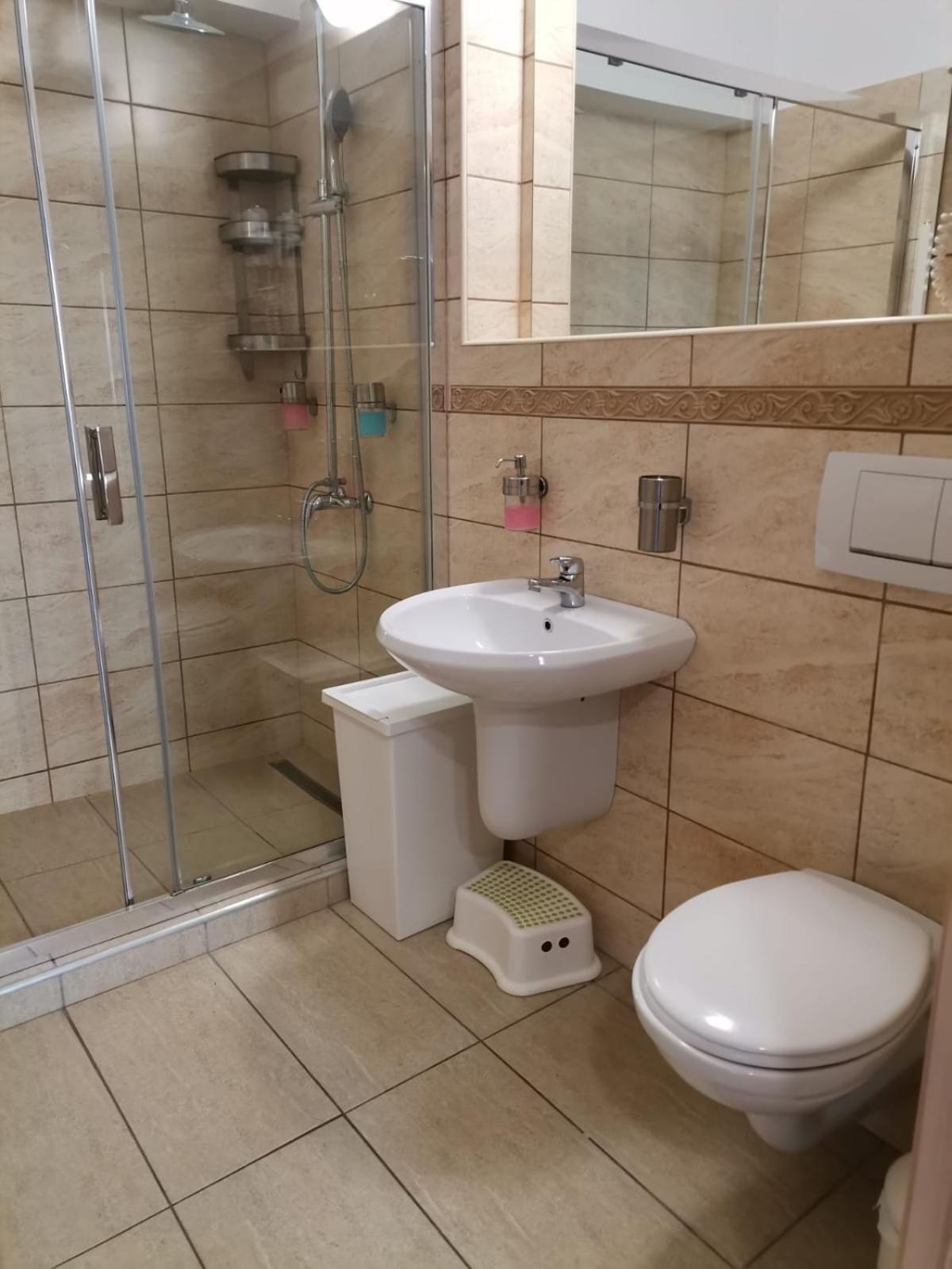 Criss Apartament Sinaia Esterno foto